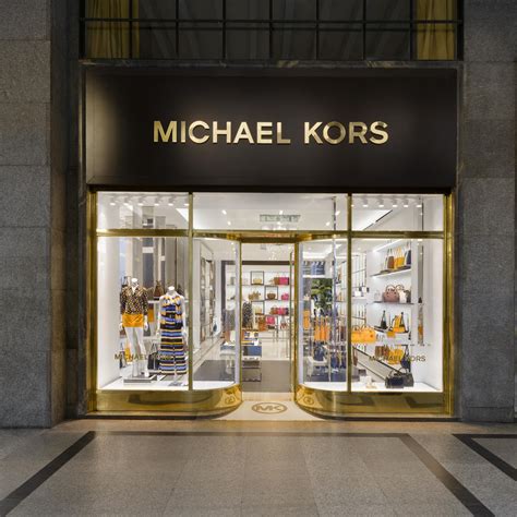 negozi michael kors vicino a me|Michael Kors Locations in Italia .